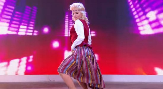 Yana Bruk no Latvijas Krievijas precību šovā izpilda tautiski provokatīvu deju