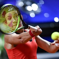 Севастова на турнире в Праге проиграла 18-летней россиянке Потаповой