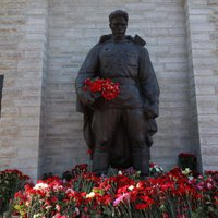 9 мая в Таллинне и Нарве: центр столицы парализован, к танку-памятнику не подъехать