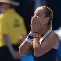 Cibuļkova sagrauj Radvansku un 'Australian Open' finālā spēkosies ar Li