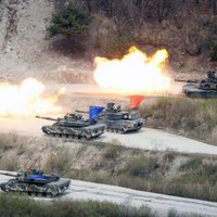 Video: Amerikāņi un dienvidkorejieši iznīcina uzzīmētus tankus