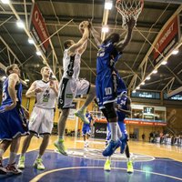 Šķēle trešo gadu pēc kārtas kļuvis par Igaunijas čempionu basketbolā