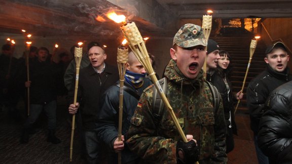 Ukrainian Insurgent Army (UPA), UNA-UNSO