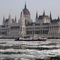Парламент Венгрии поддержал квоты ЕС на беженцев