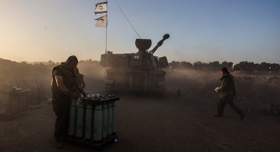 Starptautiskā spiediena dēļ Izraēlas rīcībā ir vien dažas nedēļas ‘Hamās’ sakaušanai, uzskata ekspremjers