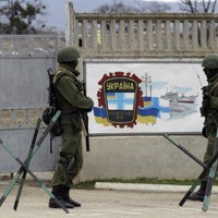 Блокирование ВМС Украины в Крыму продолжается; учения РФ свернуты