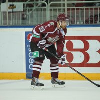 Rīgas 'Dinamo' pagarina līgumu ar Jerofejevu