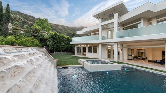 New home of Justin Bieber - 9