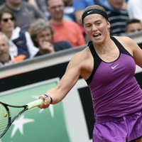 Ostapenko Sinsinati WTA 'Premier' turnīra otrajā kārtā zaudē čehietei Karolīnai Plīškovai