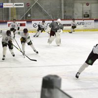 Foto: Latvijas hokeja izlase uzsāk trīs dienu treniņus