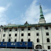 Rīgas pilī pēc postošā ugunsgrēka izbūvēti visi pagaidu jumti