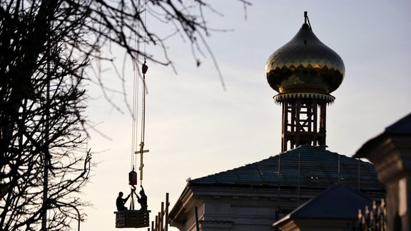 Krāslavas pareizticīgo baznīcas jaunais kupols un krusts - 2