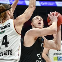 Bērziņam 12 punkti zaudējumā pret Kuruca 'Partizan' ULEB Eirokausa spēlē