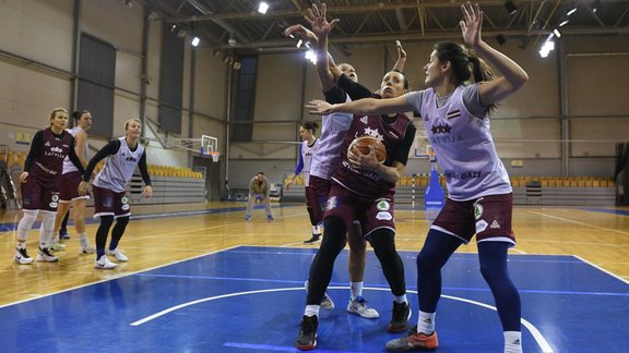 Basketbols: Latvijas sieviešu basketbola izlase gatavojas EČ kvalifikācijas mačam