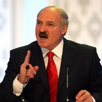 Лукашенко: Крым де-факто — территория России