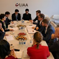 Ķīnas uzņēmēji vēlas izveidot vērienīgu e-komercijas un loģistikas centru Rīgā