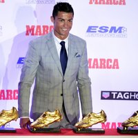 Роналду получил рекордную четвертую "Золотую бутсу"