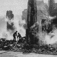 Bombardēšana pēc tūristu ceļveža – kā nacisti atriebās Lielbritānijai par Lībekas nodedzināšanu