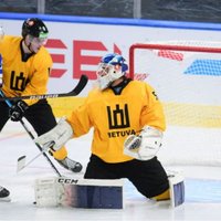 Lietuvas hokejisti ar zaudējumu Slovēnijai sāk PČ pirmās divīzijas A grupas turnīru