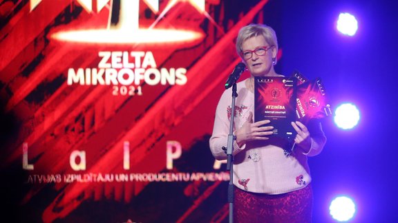 Elita Mīlgrāve piedalās "Zelta Mikrofons"