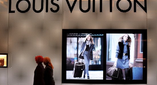 'Louis Vuitton' zīmola stāsts: Kā krāmējot lādes var kļūt par luksusa somu simbolu