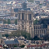 Foto: Kā pēc ugunsgrēka izskatās Parīzes Dievmātes katedrāle