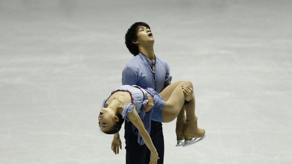 Narumi Takahashi and Ryuichi Kihara FIGURE SKATING