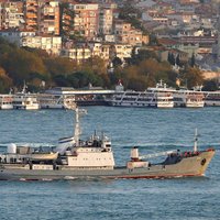 Melnajā jūrā pēc sadursmes ar citu kuģi nogrimst Krievijas izlūkkuģis 'Liman'