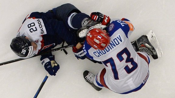 Maxim Chudinov receives injury 2015 IIHF World 