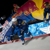 Latvijas pārstāvim Tripānam 94.vieta 'Red Bull Crashed Ice' jaunās sezonas pirmajā posmā