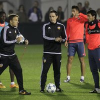 'Valencia' atlaiž galveno treneri Nevilu pēc nepilnu četru mēnešu darba
