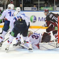 Košečkins, Berezins un Kovāržs atzīti par KHL nedēļas labākajiem spēlētājiem