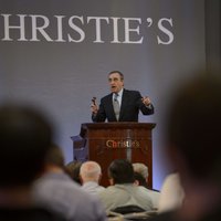 Аукцион Christie's установил рекорд, собрав почти 500 миллионов долларов