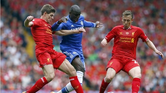 Steven Gerrard - Demba Ba (Liverpool - Chelsea)