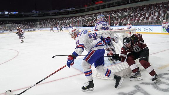 Hokejs, KHL: Rīgas Dinamo - Sanktpēterburgas SKA