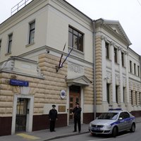 Notu Krievijai par Maskavā notikušo uzbrukumu Latvijas vēstniecībai iesniegs šodien