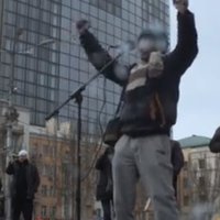 Video: Beness Aijo Doņeckā biedē ar NATO un 'Černobiļu'