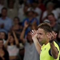 Sandgrens un Čuns 'Australian Open' turnīrā turpina pārsteigt tenisa pasauli