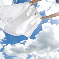 Kā mazgāt un kopt baltos kreklus, lai tie kalpotu ilgi?