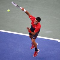 Džokovičs pārspēj Nadalu un triumfē Pekinas ATP turnīrā