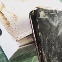 Apple опять "крадет" у Samsung: покупатель получил сгоревший в заводской упаковке iPhone 7
