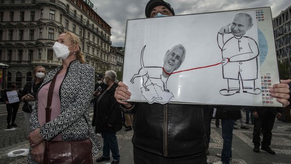 Čehija prāga protests putins