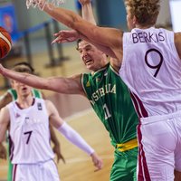 Latvijas U-19 basketbolisti Pasaules kausa mačā cieš sakāvi pret Austrāliju