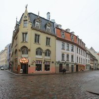 Kaļķu ielas pārtapšanai par iepirkšanās ielu 'Baltic RE Group' Vecrīgā nopērk vairākas ēkas