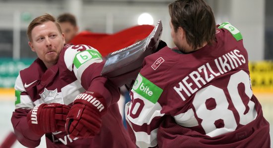 ФОТО: Хоккеисты сборной Латвии провели официальную фотосессию
