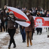 "Люблю Беларусь!": дворовые марши, танцевальные валентинки протеста и прогулки
