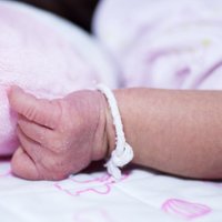 Aicina ziedot līdzekļus specializētu gultiņu iegādei priekšlaikus dzimušiem mazuļiem