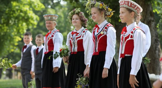 Noskaties! Video pirmizrāde 'Citādi Dziesmu svētki' Kurzemē