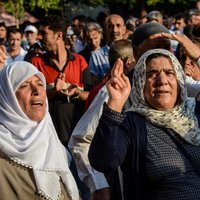 Kurdu aktīvisti piesaka badastreiku, protestējot pret PKK līdera ieslodzījuma apstākļiem