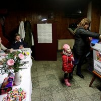 Čehijā atsākas balsošana prezidenta vēlēšanās